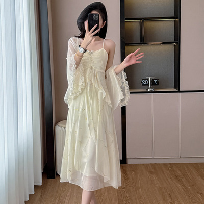 春夏仙女风气质荷叶边蝴蝶水钻流苏设计感抹胸吊带连衣裙女