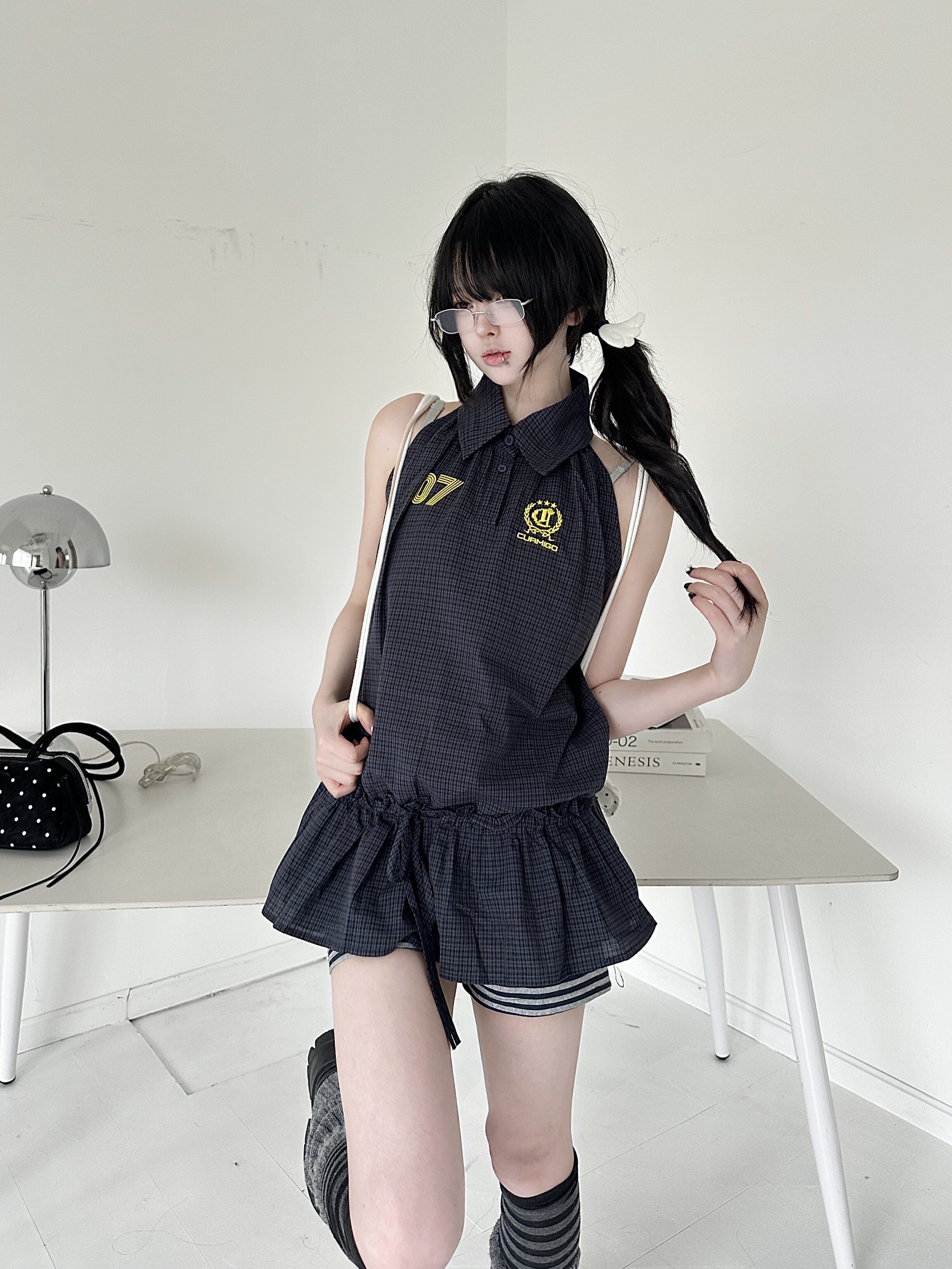 咖喱人夏季可爱日系格子无袖衬衣收腰带裙摆女学院风显瘦百搭上衣