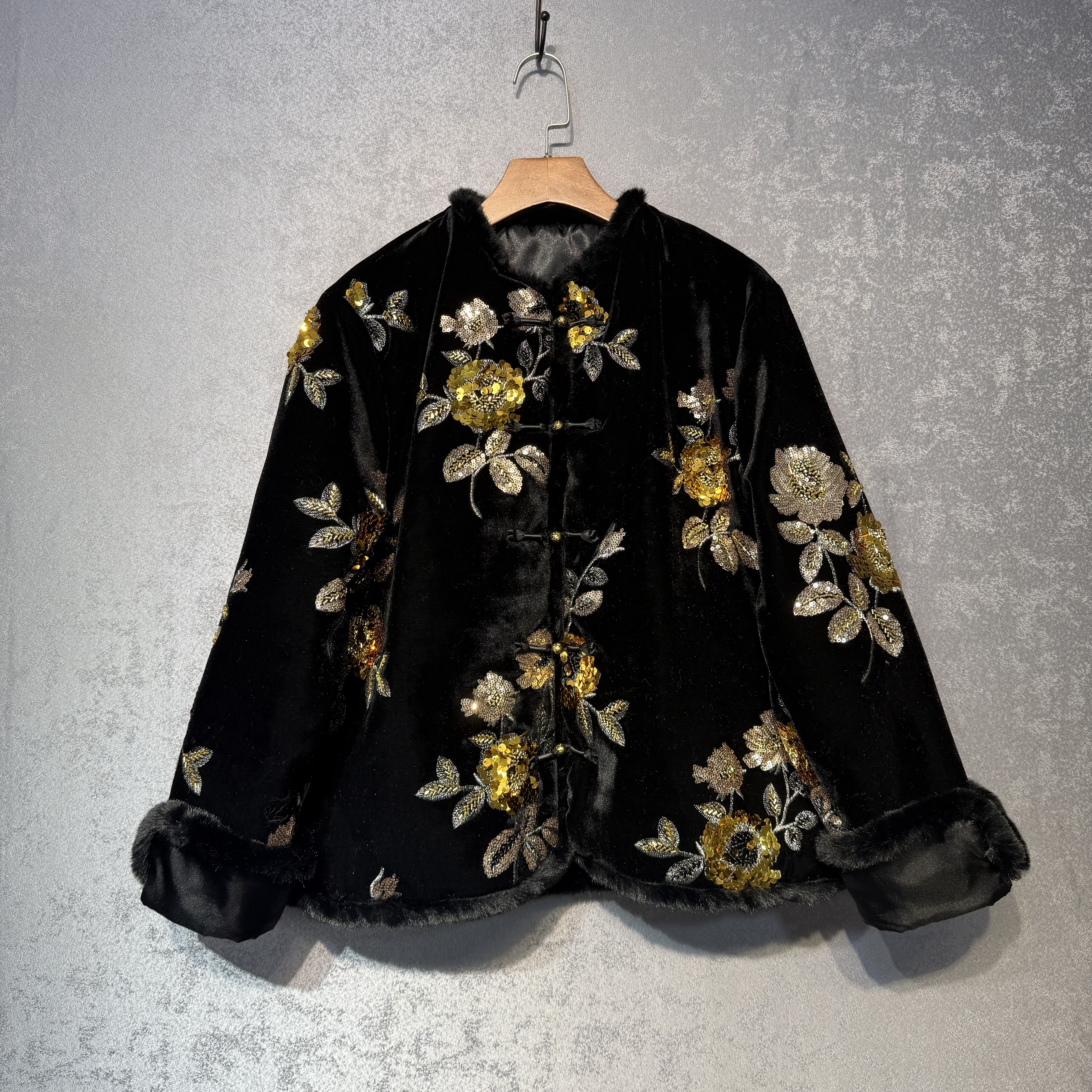 国风复古珠片丝绒外套女新中式2025新款冬季大码气质女装棉服潮