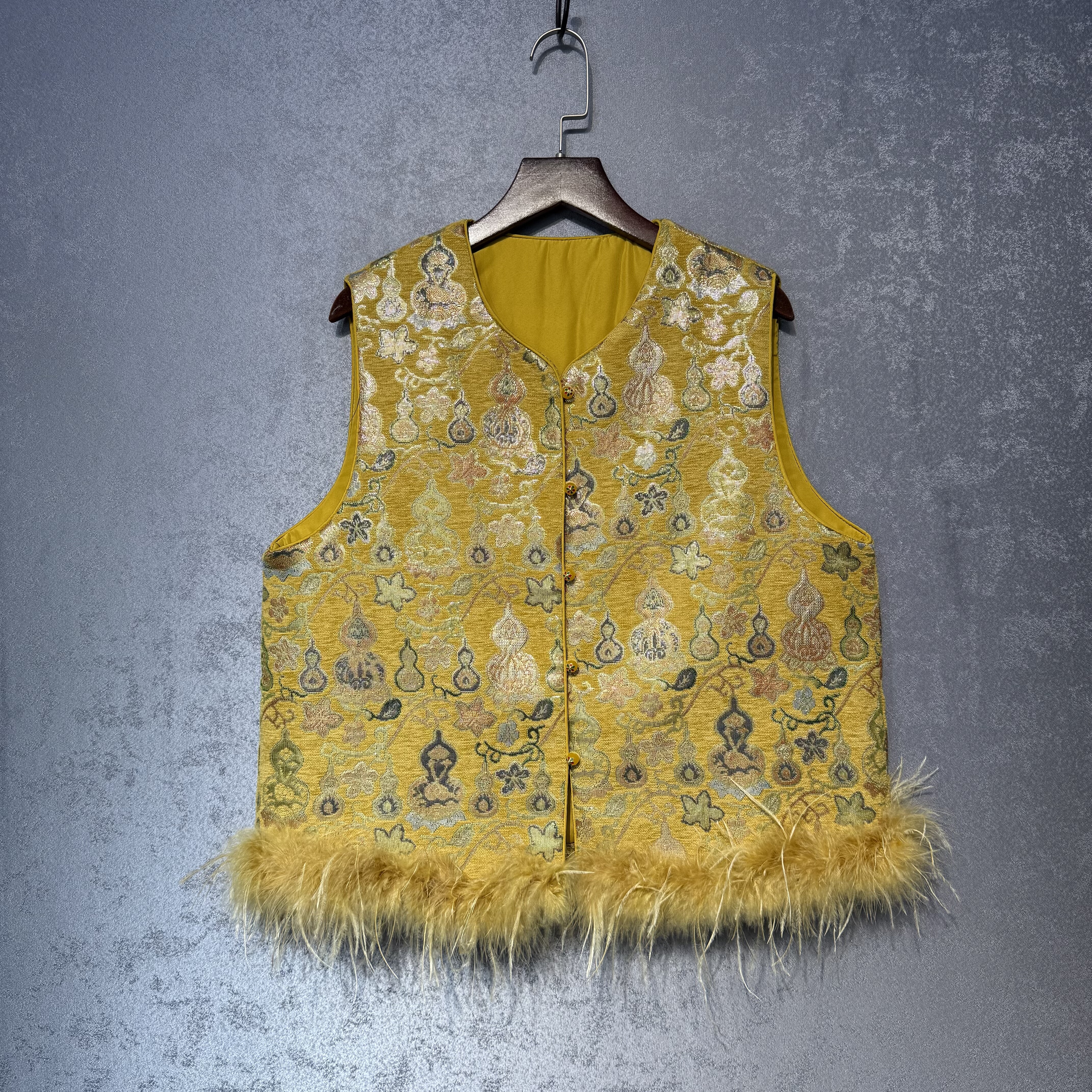 高级感减龄洋气新中式夹棉马甲女冬季保暖外穿鸵鸟毛背心叠穿国风