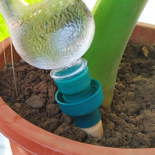 小型渗水器浇花器无自动滴灌