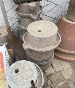 老石磨手摇石磨家用小型石磨盘老式石磨子老式石磨子老式石磨子