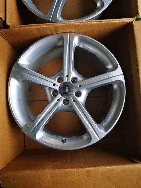 适用于新款奔驰CLS550轮毂拆车19寸奔驰CLS300CLS350原车钢圈铝圈