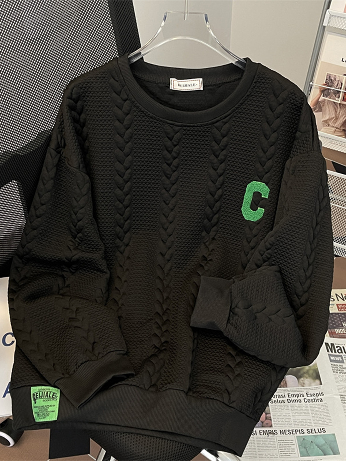 가을 겨울 남성용 하이엔드 자카드 라운드넥 스웨트셔츠에 벨벳과 두꺼운 인트로 트렌디한 디자인의 긴팔 밑단 셔츠