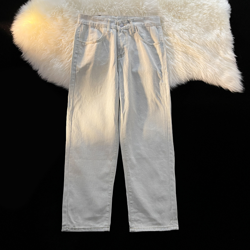 水洗做旧浅色复古牛仔长裤