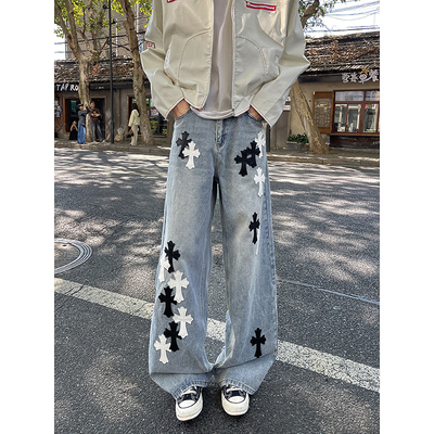 重工贴皮十字架牛仔裤男女微喇个性潮牌宽松直筒白色水洗弯刀裤子