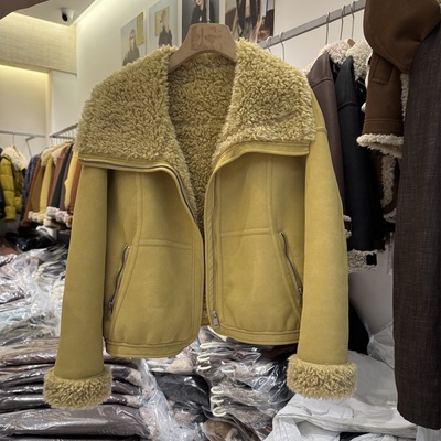 韩系25951大翻领短款皮毛一体外套女2025冬颗粒绒保暖机车服皮衣