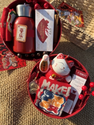 2026新年伴手礼公司年会礼品送员工客户实用小众高级感创意小礼品