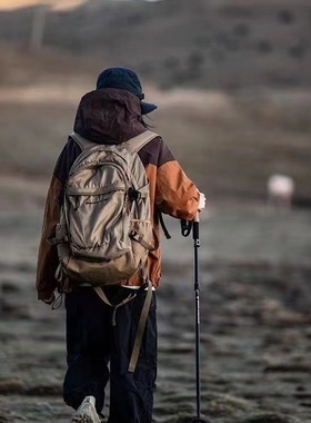 Mountainvalley户外登山徒步旅行大容量野营双肩包学生电脑包