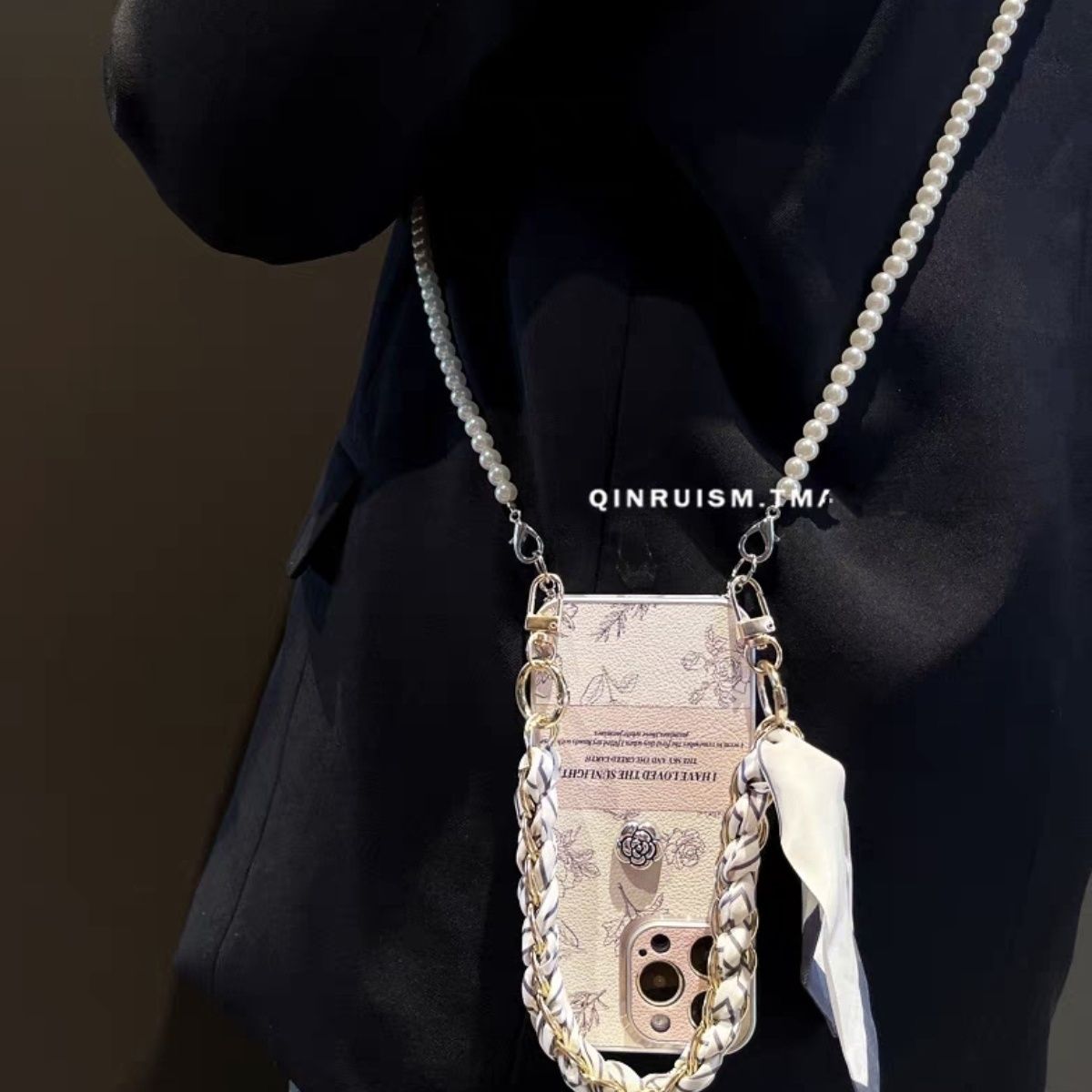 气质玫瑰花iPhonepromax手机壳苹果14pro丝巾腕带13斜挎12高级