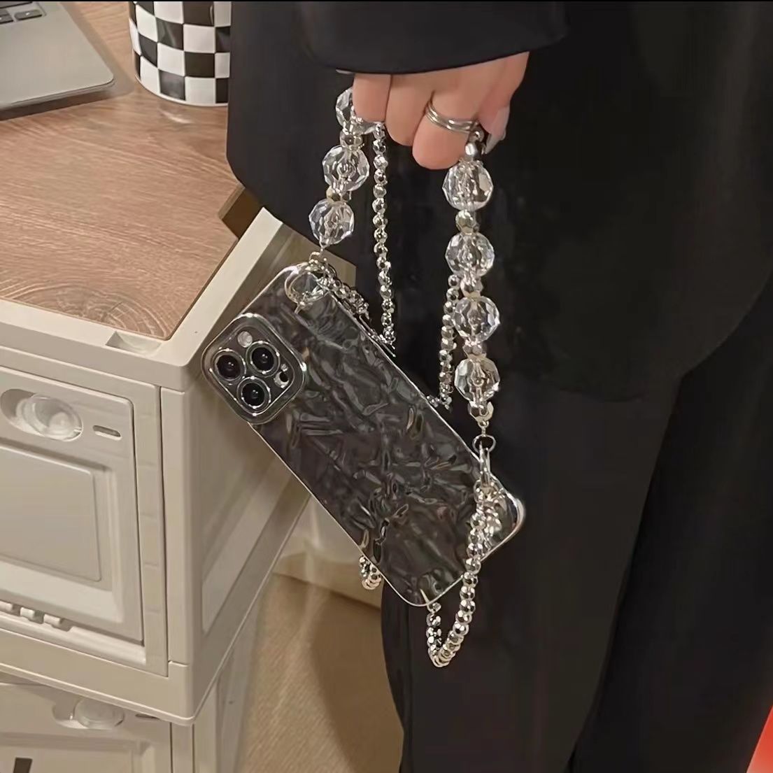 电镀斜挎链条适用iPhonepromax苹果12手机壳背带新款11女高级感