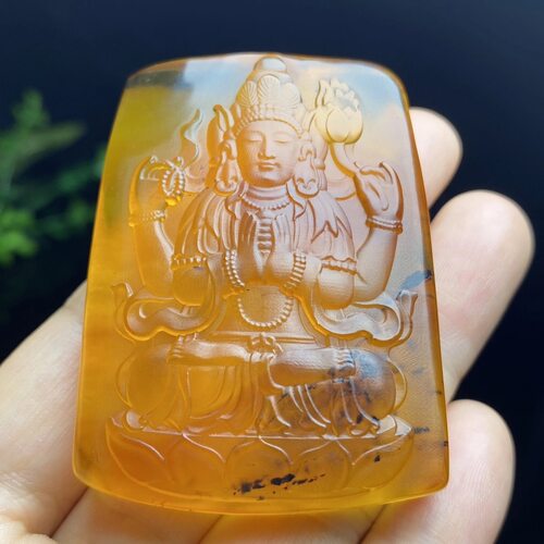 保真天然缅甸琥珀金棕植物珀飘红蜜纹四臂观音菩萨方牌雕件重24克