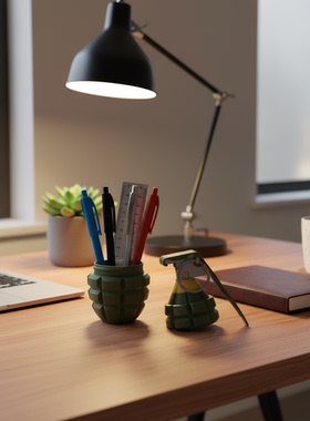 MK2手榴弹模型笔筒