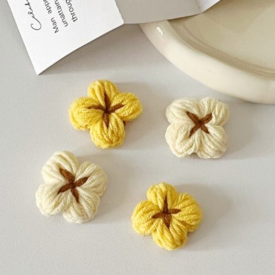 D0023一折专区串珠装饰珠子配饰花朵手工编织黄色米白色钩织米色