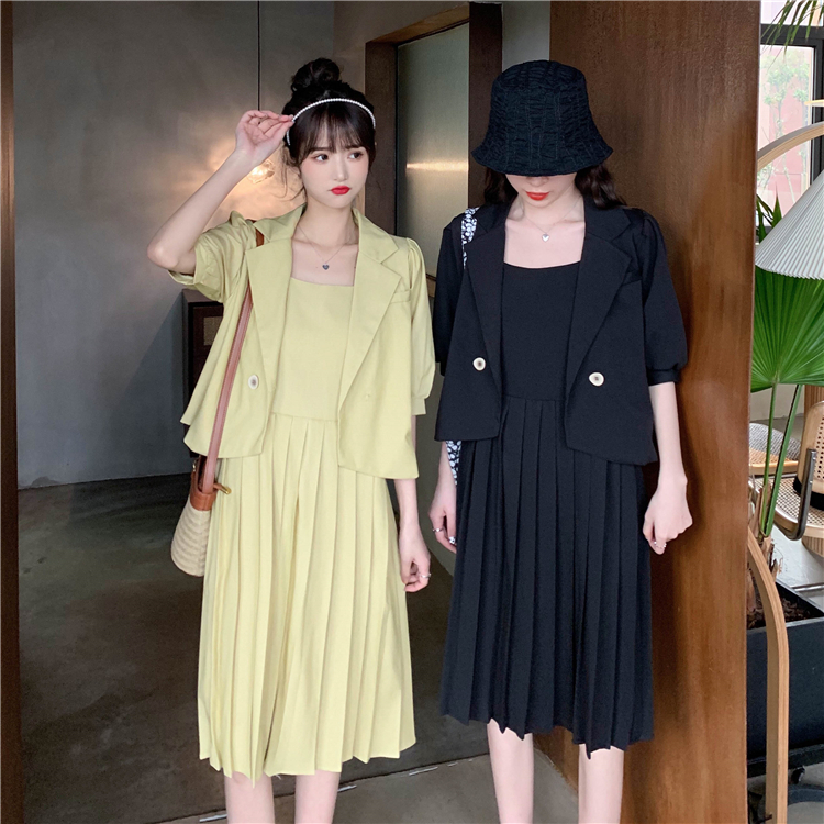 Real price new Korean Short Blazer Jacket Women's sling pleated skirt suit