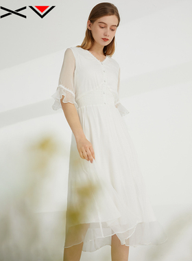 白色真丝连衣裙女长款2023夏季新款喇叭袖V领花纹桑蚕丝长裙显瘦
