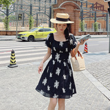 现货方领短袖设计感收腰系带刺绣连衣裙297-279-P105-K158，女装连衣裙，艾艾淮淮