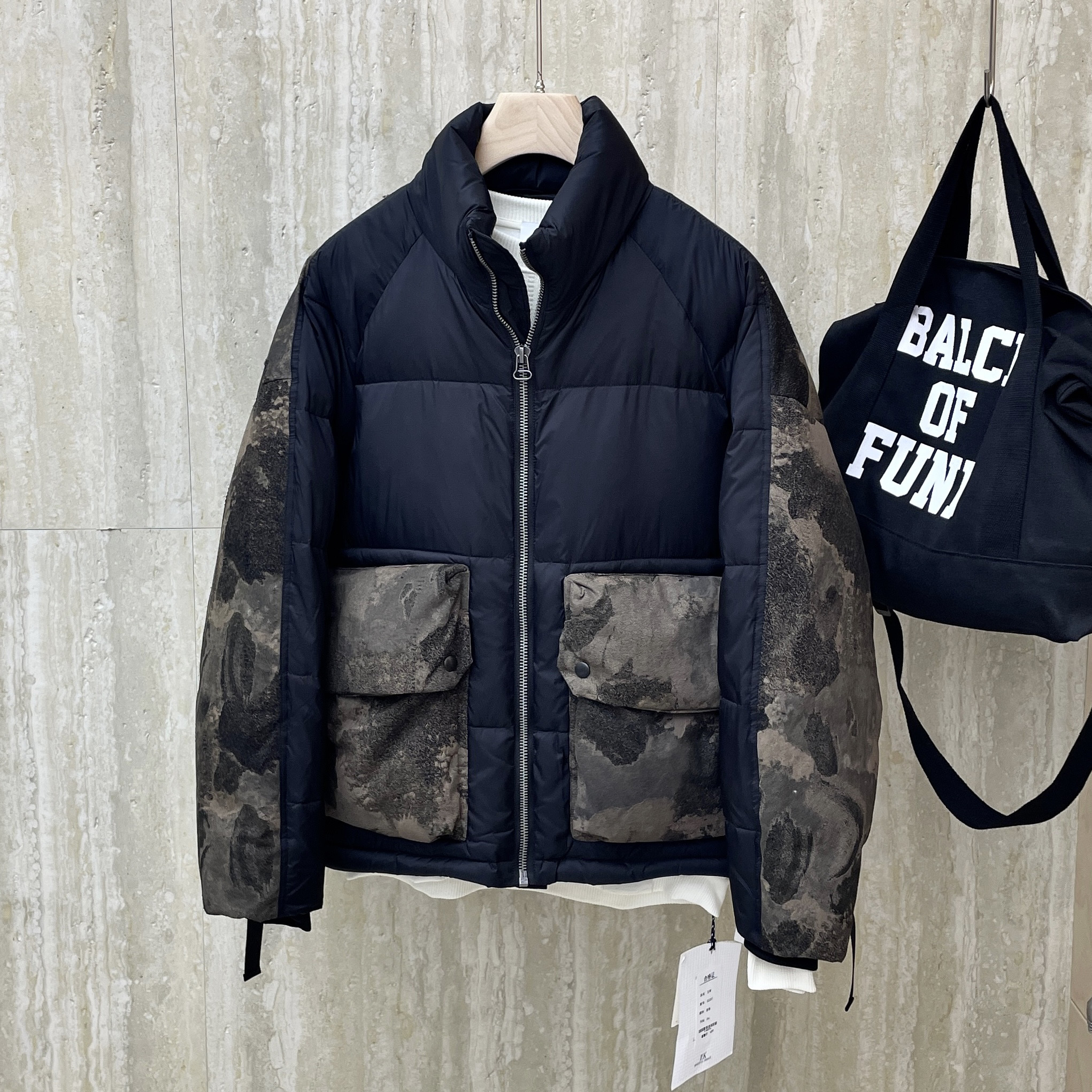 SU冬季立领植绒水墨画拼接工装羽绒服男美式宽松保暖白鸭绒面包服,男装,羽绒服,淘宝优惠券,粉丝福利购,淘宝优惠卷