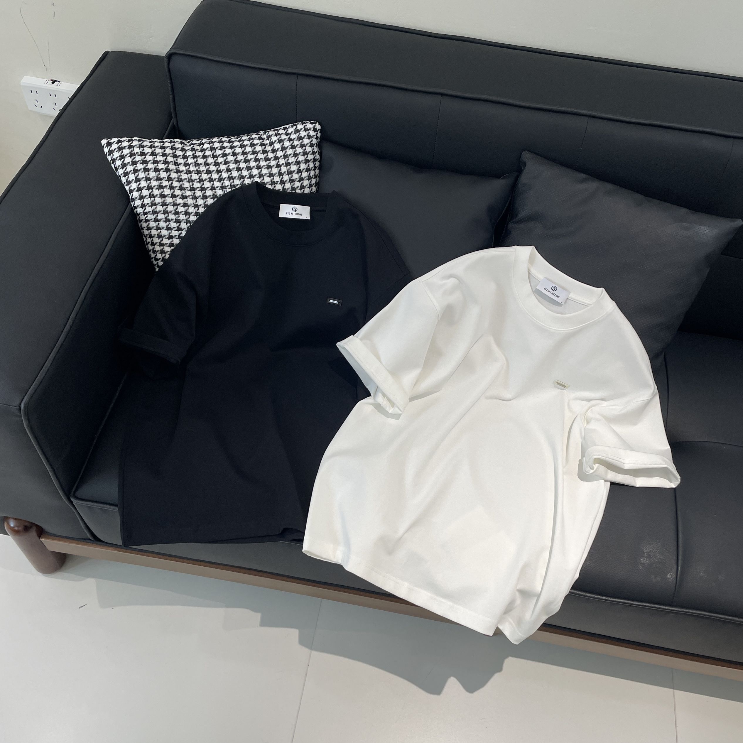 重磅简约纯色圆领短袖T恤男