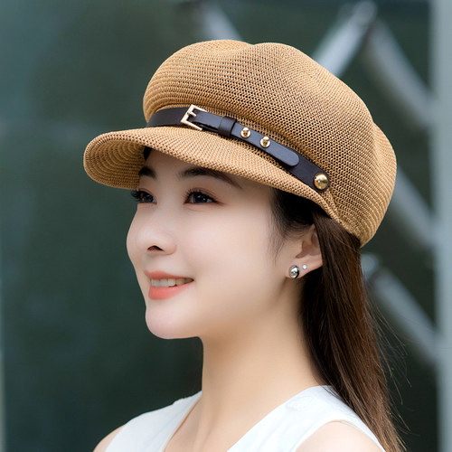 八角帽出游街头女春夏季