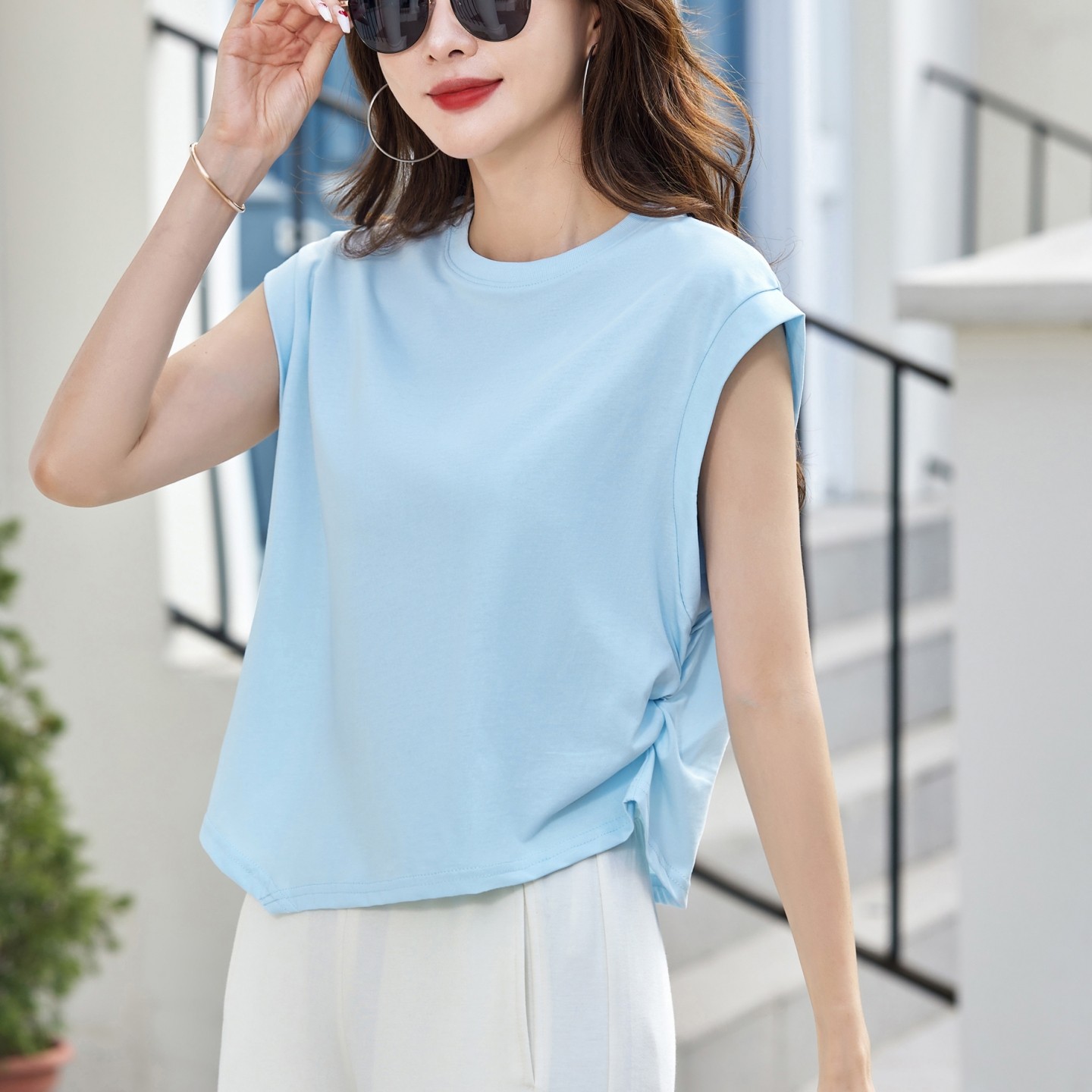 100%冰纱棉无袖t恤女夏外穿新款高级感背心宽松高腰短款绝美上衣图片
