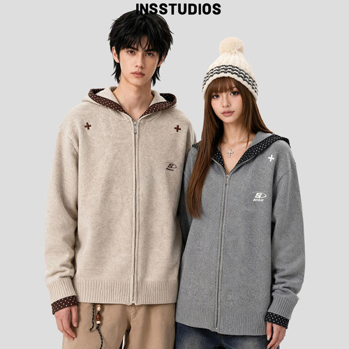 INSstudios「波点拼接连帽毛衣」