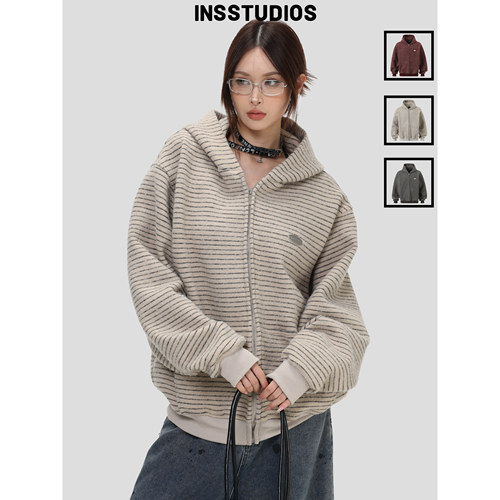 INSstudios「绒感条纹连帽卫衣」