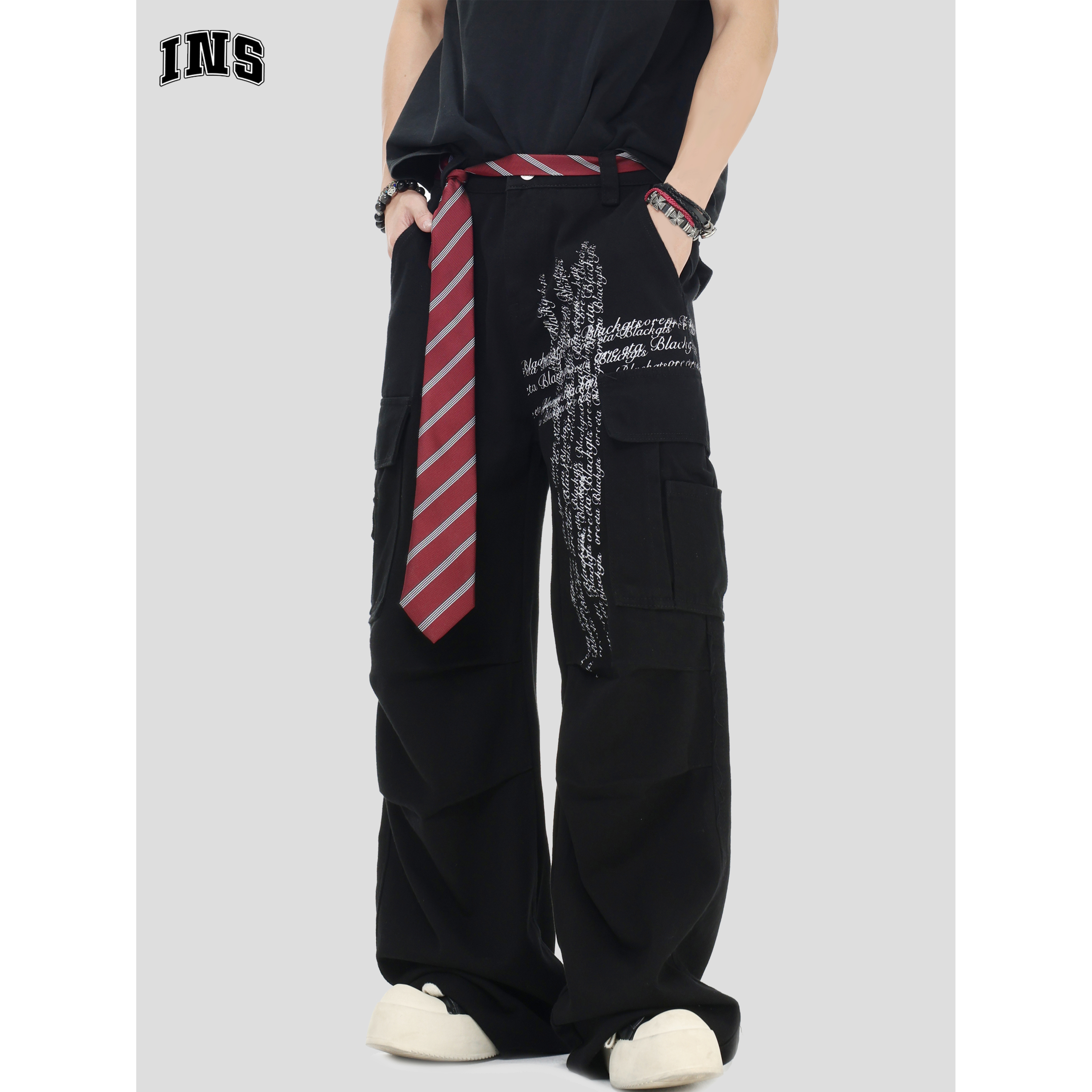 INSstudios字母印花大口袋工装裤