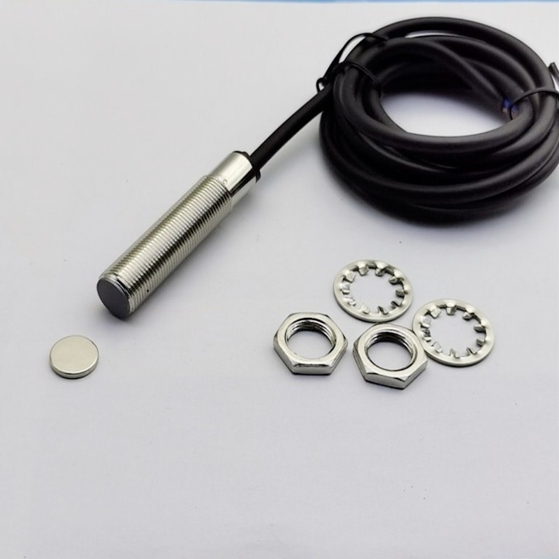 远距离霍尔磁吸开关HE12-30PB三线直流PNP常闭12V24V磁铁感应30mm