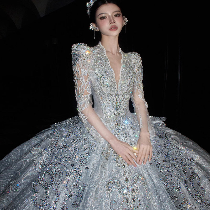 【巴勒克天使】2025新款v领重工宫廷公主新娘结婚嫁衣婚纱大拖尾