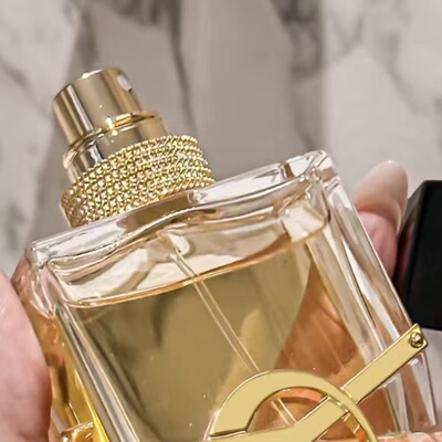 【菱形山茶花礼盒+自由正装】香水自由之水EDP浓香清新持久