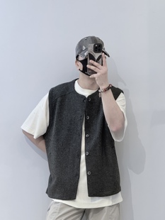 纯色无袖 QFO亨利领单排扣马甲男潮牌宽松时尚 坎肩背心 新款 25秋季