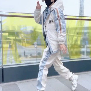 春秋款男士潮流时尚百搭休闲潮流学生运动连帽初中青少年夹克套装