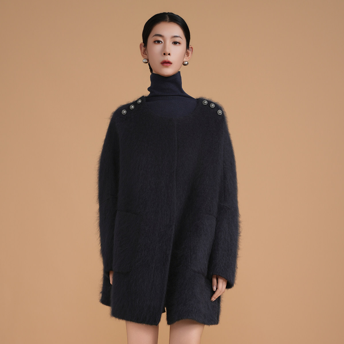 温柔风黑色毛呢大衣女宽松显瘦金属扣装饰中长款外套