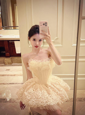 高端生日party小礼服2026新款节日连衣裙绝美气质蓬蓬裙短款抹胸