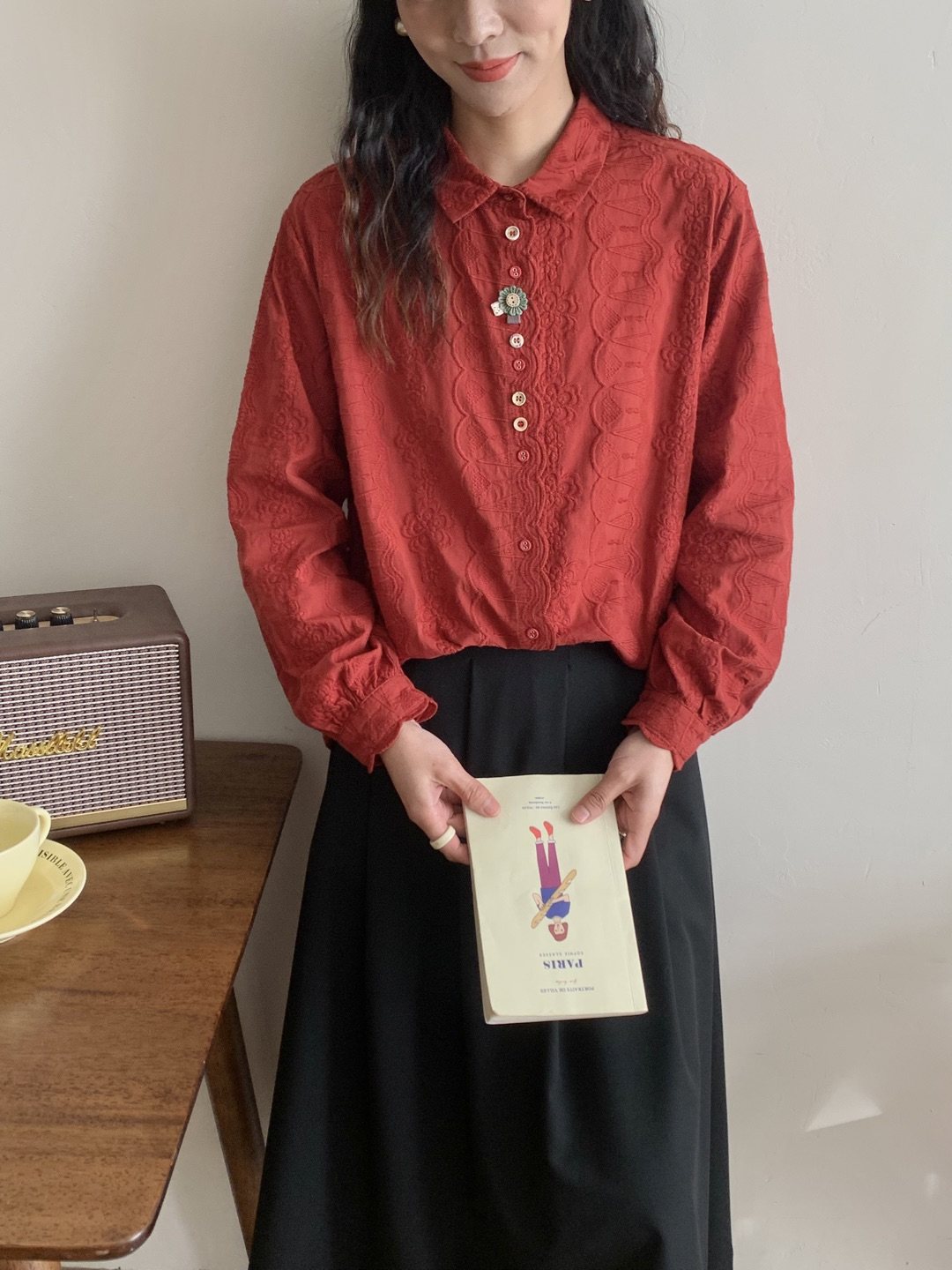 日系复古提花长袖衬衫女2026春装新款文艺甜美翻领彩扣显瘦上衣潮