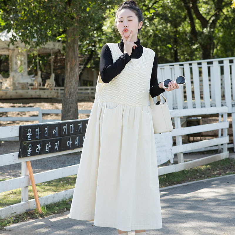 孕妇装背心裙摇粒绒韩版设计感小个子2026春秋新款高级百搭背心裙