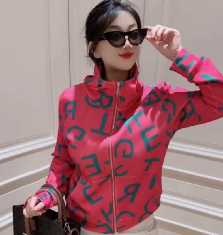春夏户外时尚迷彩软壳衣女上衣薄短外套