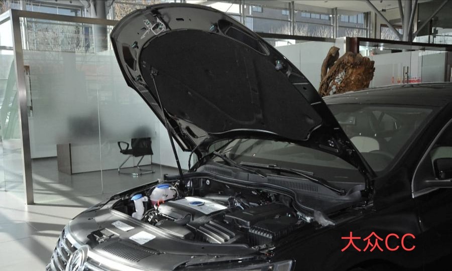 大众CC前机盖引擎盖支撑杆液压气动杆气弹簧