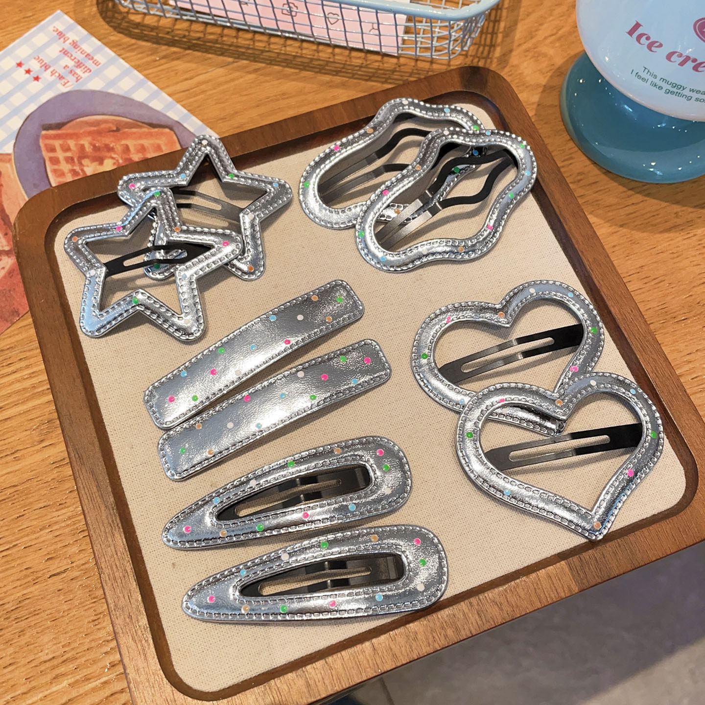 女童彩色波点发夹银色皮质发卡