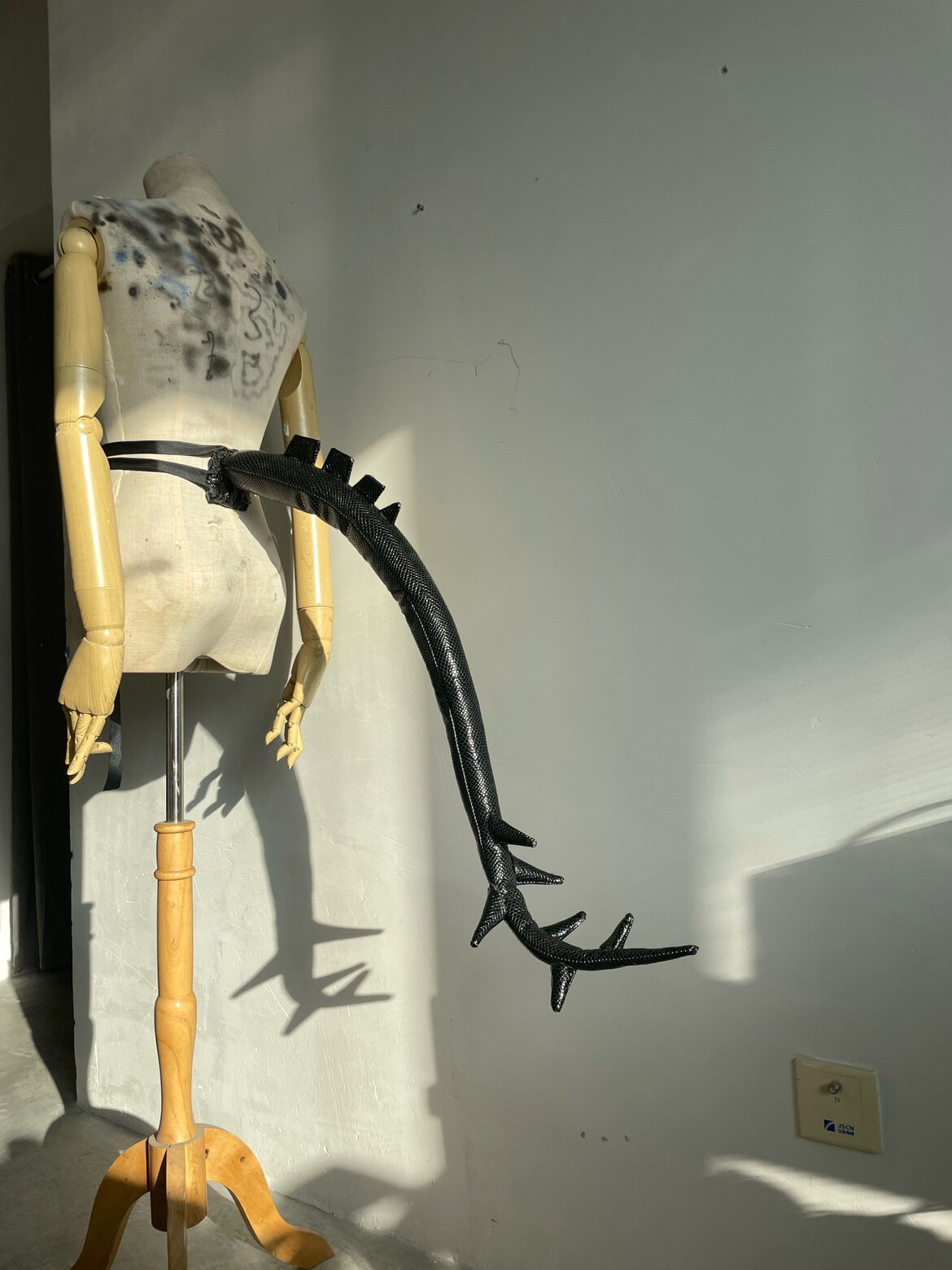 明日方舟塔露拉cos尾巴道具定做