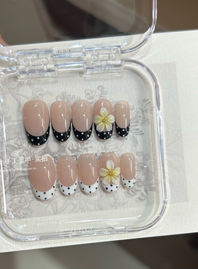 Mm nail复古波点雕花穿戴甲 黑白法式手绘甜辣风手工定制美甲贴