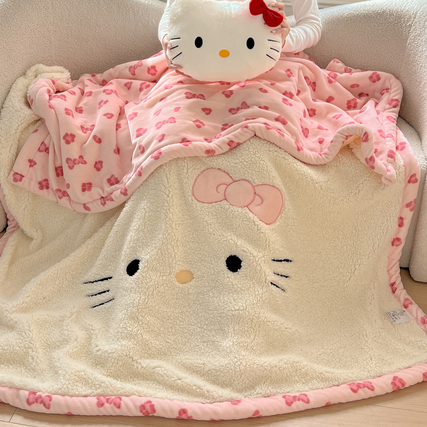 可爱kt猫牛奶绒毛毯2025新款秋冬