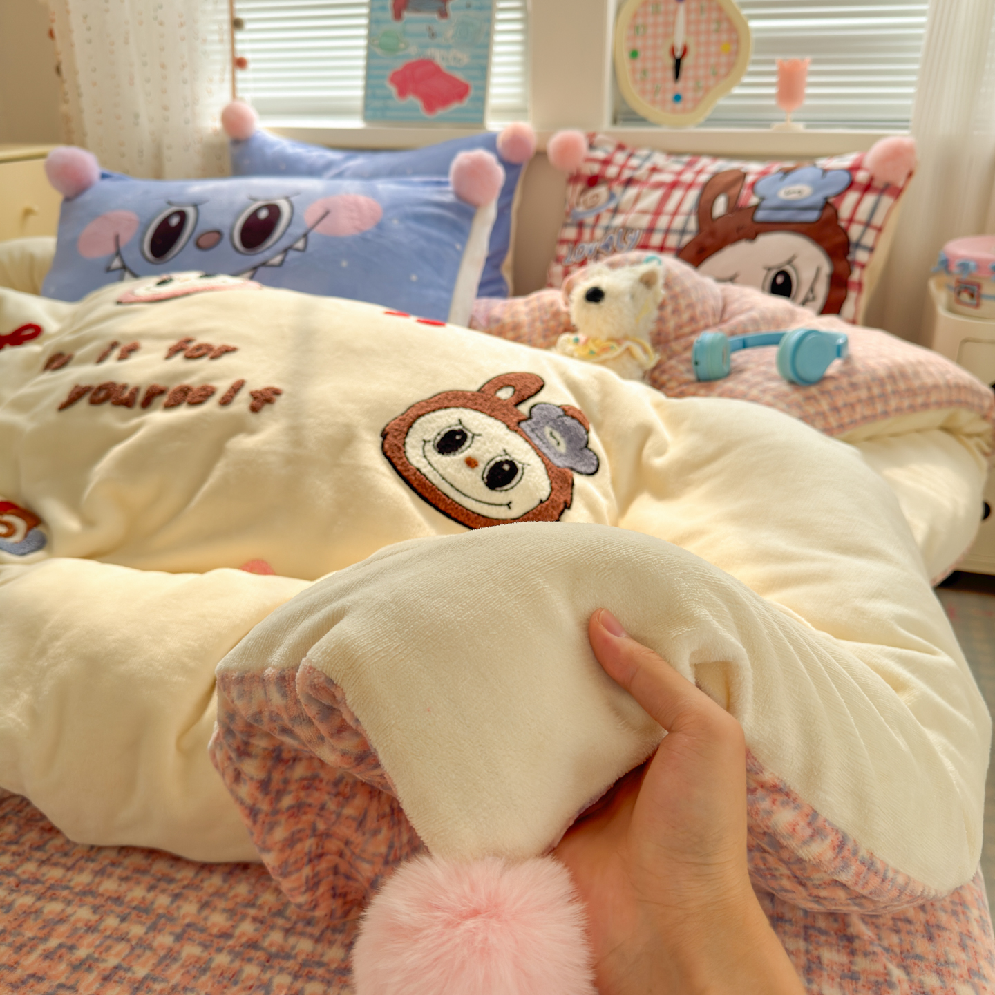 拉布布毛球牛奶绒四件套秋冬季