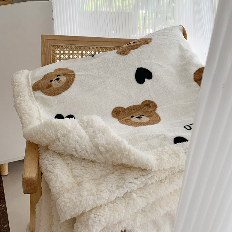ins小毛毯冬季羊羔牛奶绒办公室披肩夏季沙发空调午睡毯单人盖被