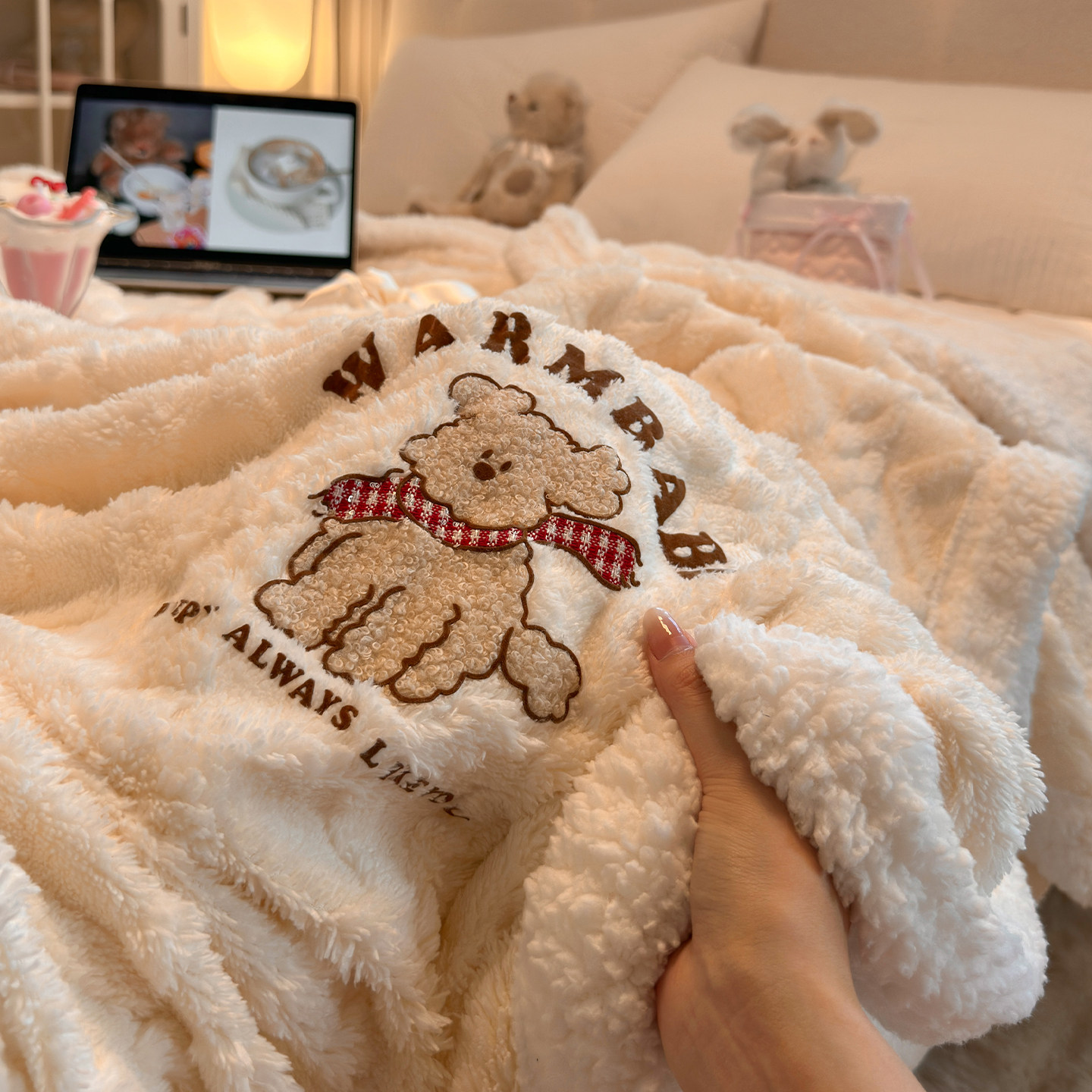 可爱ins风塔芙绒毛毯2025新款加厚羊羔绒午睡毯沙发盖毯子床上