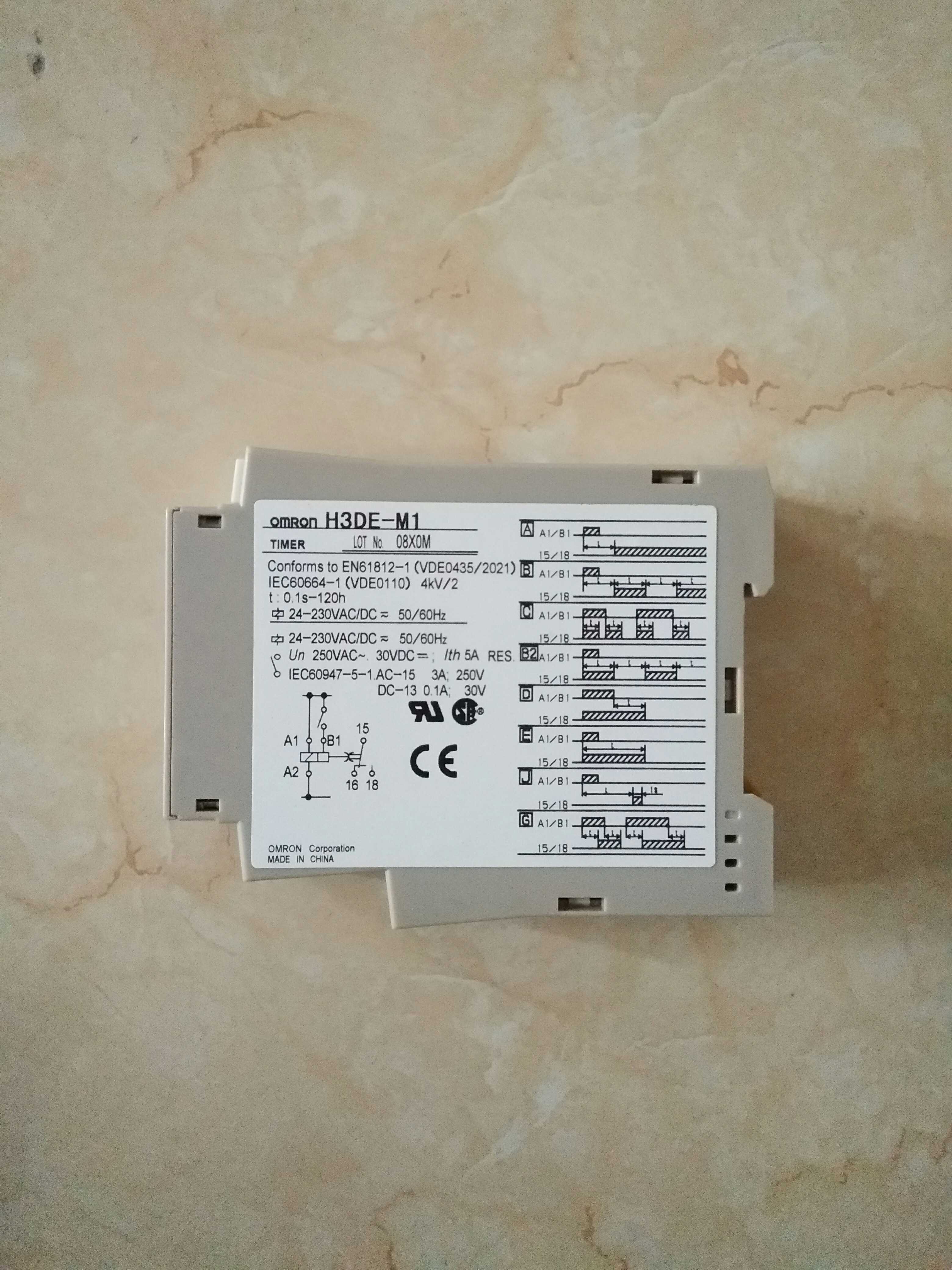 全新欧姆龙时间继电器h3de-m1 s1 h3dk-s2 h3dk-m2断电延时