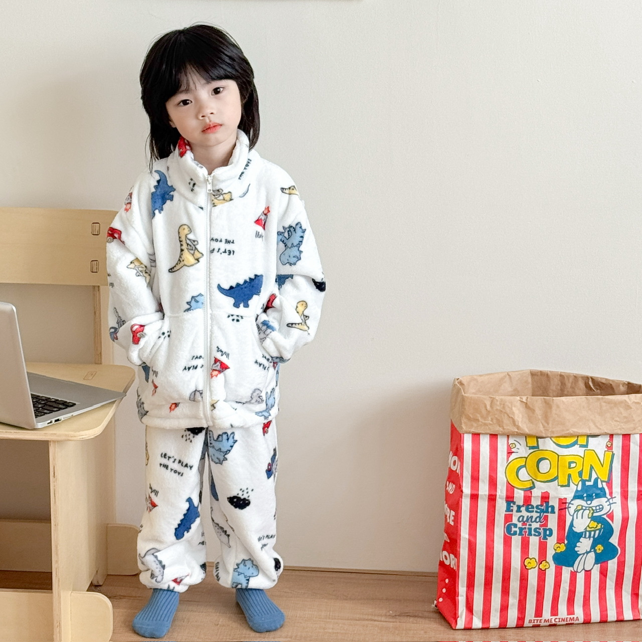 儿童恐龙睡衣秋冬法兰绒保暖套装