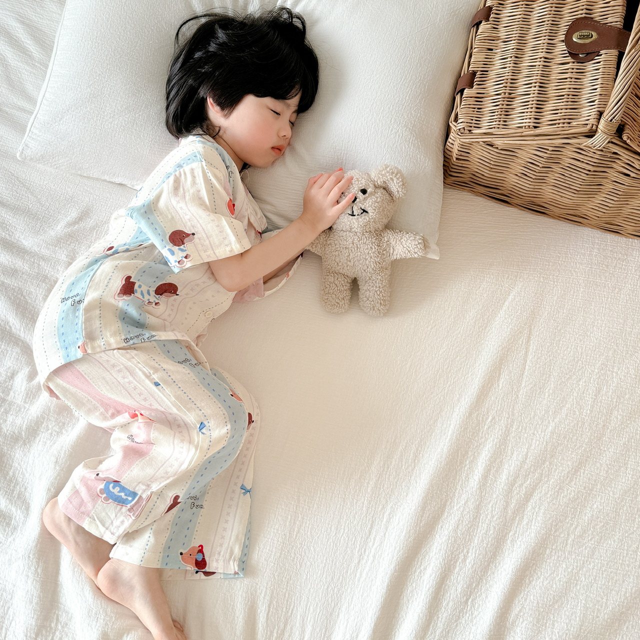 陪宝宝清凉过夏~儿童纱布短袖长裤套装男女宝纯棉A类卡通家居服