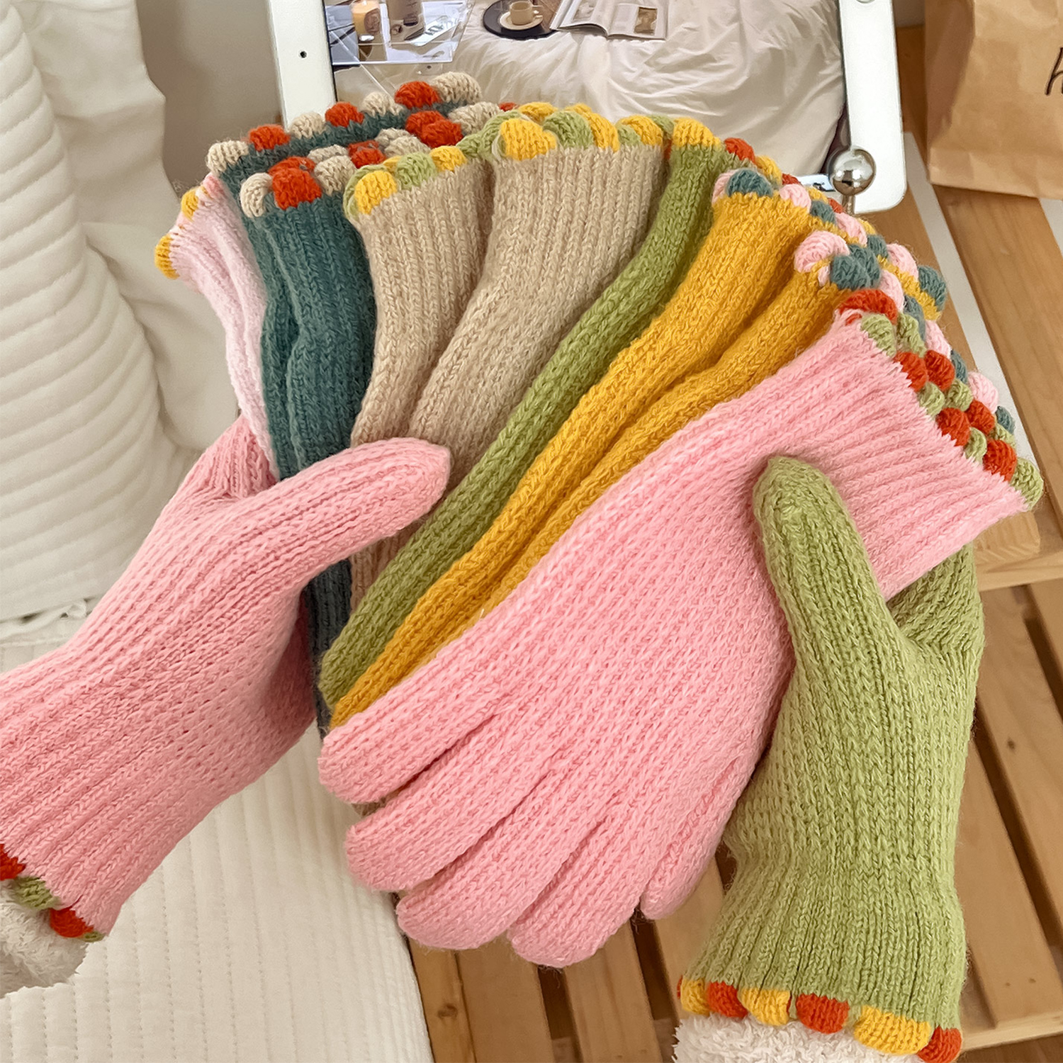 手套冬季女生加厚可触屏保暖分指